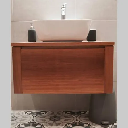 Sliema, Stylish 2 Bedroom With Parking *